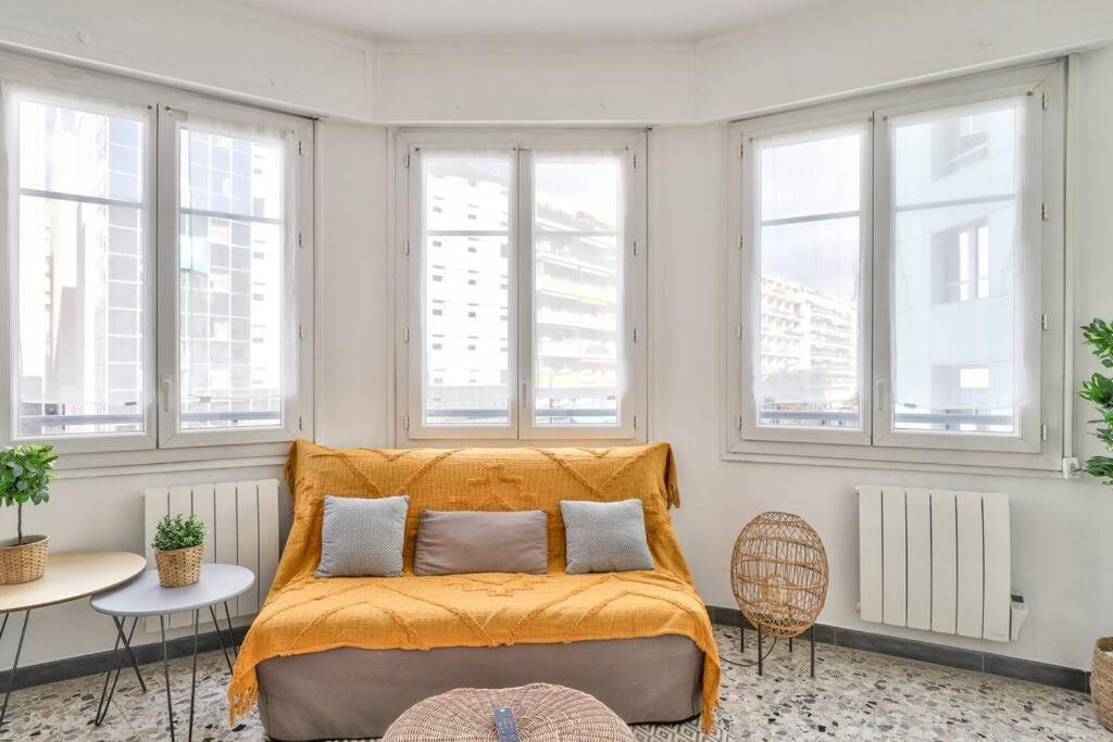 L29 Lenval Beach At 1Min Walk To Sea Front Ac Balcony Niza Exterior foto